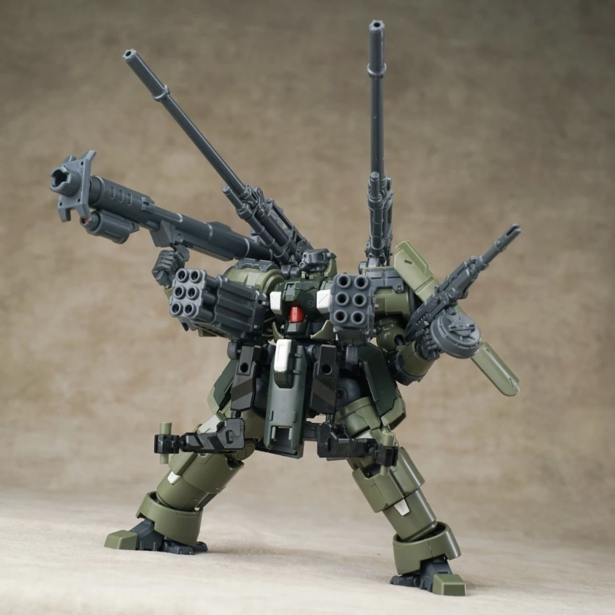 Heavy Equipment Games - 셰이크 메인랜드 자로프 C1 1/144 조립식